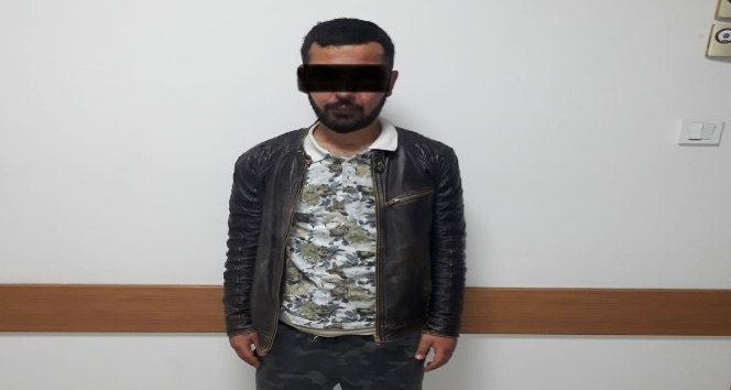 Çaldığı bakır telleri çuvalla götürürken yakalandı