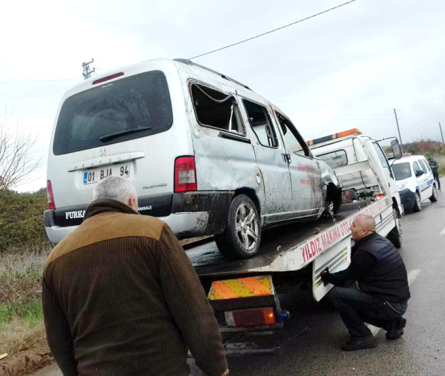 Açık Rögara Düşen Araç Takla Attı.
