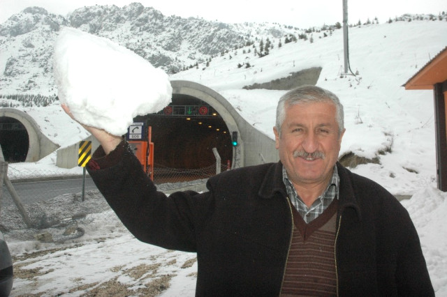 Göksun'da Kar Sevinci.