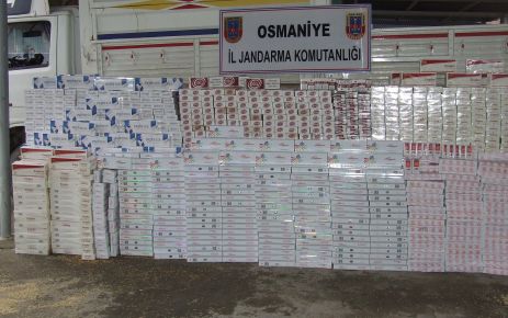 Jandarma 3 Kilo 847 gram esrar, 890 paket kaçak sigara ele geçirildi