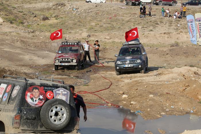 Osmaniye Off Road Takımı Niğde'de Birinci Oldu.