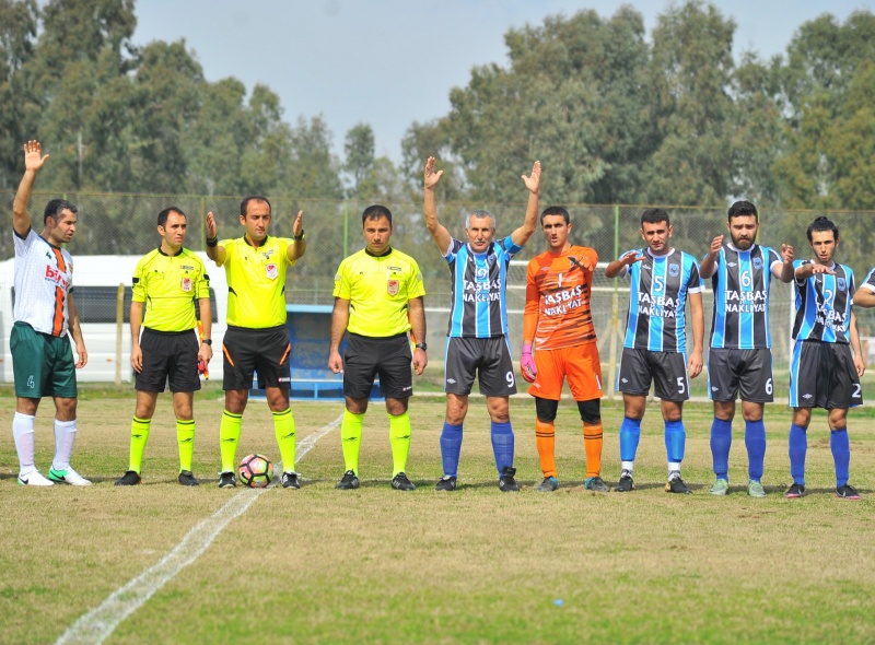 69 Yaşındaki Futbolcu, Osmaniye'de İlk Maçına Çıktı