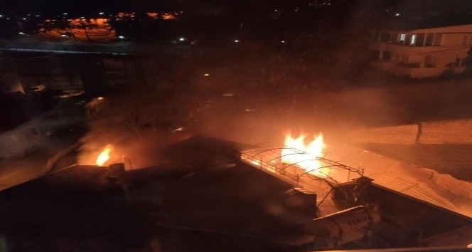 K.maraş'ta ev yangınında karı koca yaralandı