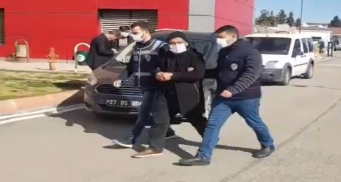 Hastanede işe yerleştirme vaadiyle 9 kişiyi dolandırdı