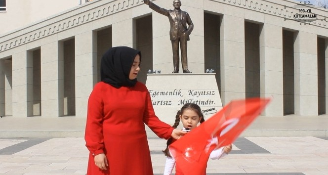 Hayalini kurduğu klibi İstiklal Marşı'nın 100. yıl dönümünde çekti