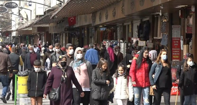 Korona virüs denetimlerine uymayan 259 kişiye ceza