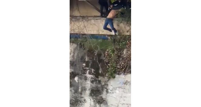 İntihara kalkışan genç son anda kurtarıldı
