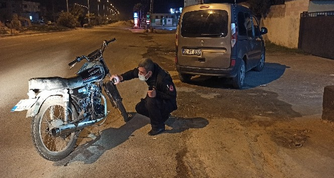 Reyhanlı'da kısıtlama denetimine takılan motosiklet çalıntı çıktı