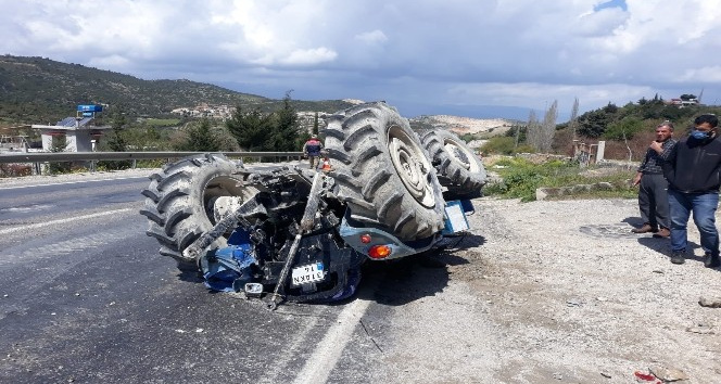 Altınözü'nde traktör devrildi: 2 yaralı