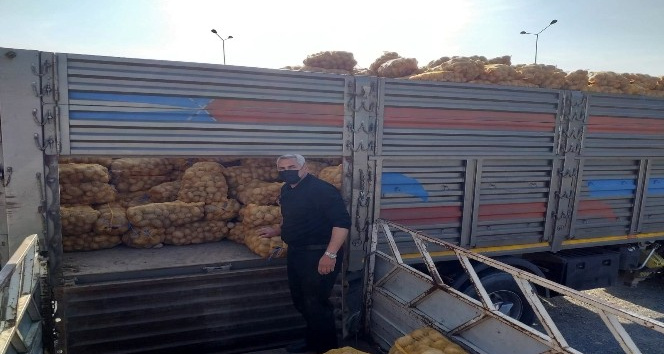 Osmaniye'de ihtiyaç sahiplerine patatesler dağıtılmaya başlandı