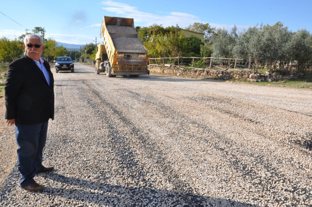 Adana Büyükşehir Belediyesi'nden Sumbas'a Asfalt Yol!