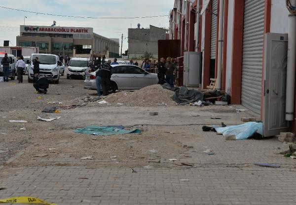 Adana'da Alacak Çatışması: 1 Ölü, 4 Yaralı 