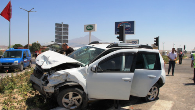 Aksaray'da Trafik Kazası: 3 Ölü, 5 Ağır Yaralı