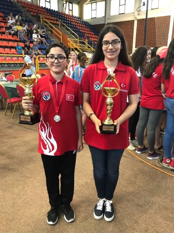 Avrupa Okullar Satranç Turnuvası nda Kahramanmaraşa 2 Madalya