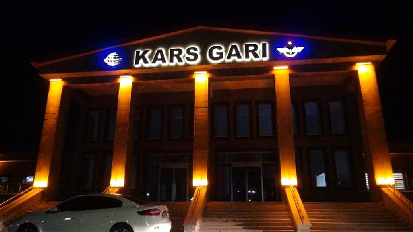 Bakü-Tiflis-Kars Demiryolu'nda İlk Tren, Kars'a Geldi!