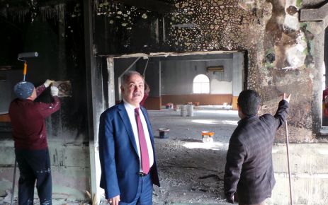 Başkan Kara, yanan camide incelemelerde bulundu