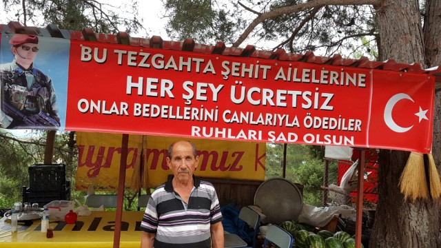 Bu Tezgahta Şehit Ailelerine Her Şey Ücretsiz.