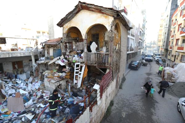 Çöp Evde Çıkan Yangın Korkuttu!