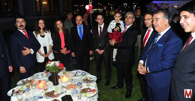 Cumhuriyet resepsiyonu Vali konağında gerçekleşti