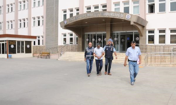 Hayvan Tüccarlarını