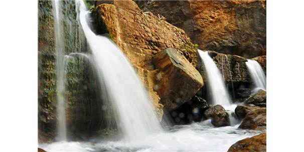   Sabun Çayı Şelalesi Serinliğin Adresi Oldu