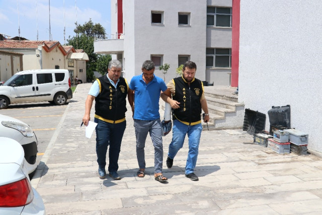 Camideki Hırsızlık Kameralara Yansıdı