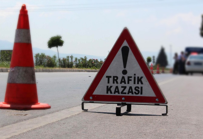 Kadirli'de trafik kazası: 2 yaralı