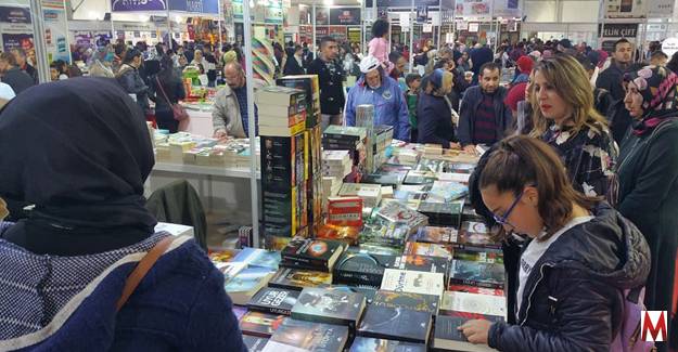 Kitap Fuarına ilk 4 günde 40 bin ziyaretçi!