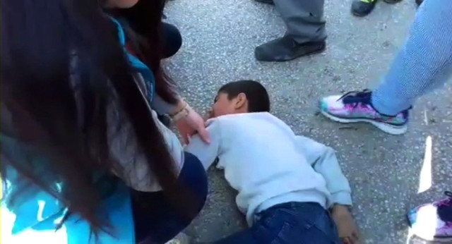 Küçük Çocuğa Hafif Ticari Araç Çarptı