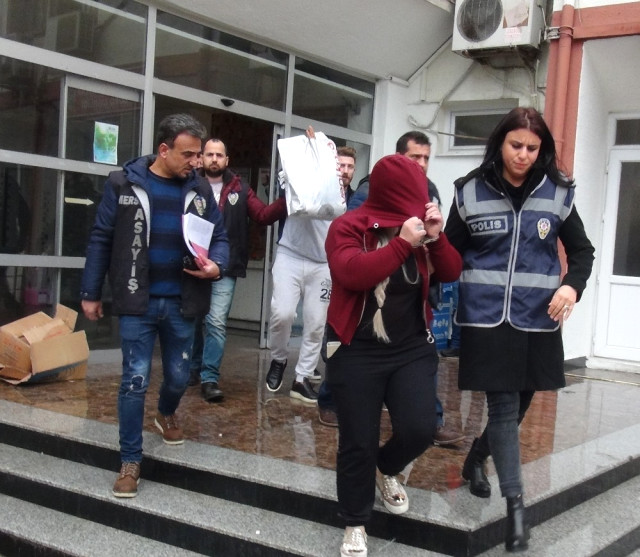 Mersin'de Suriyeli Şahsı Yağmalayan 3 Kişi Yakalandı.