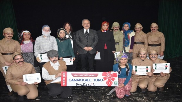Liseler Arası Tiyatro Yarışması Ödül Töreni Gerçekleşti