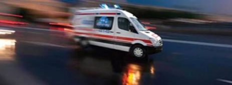 Minibüs kanala devrildi: 4'ü çocuk 7 Yaralı
