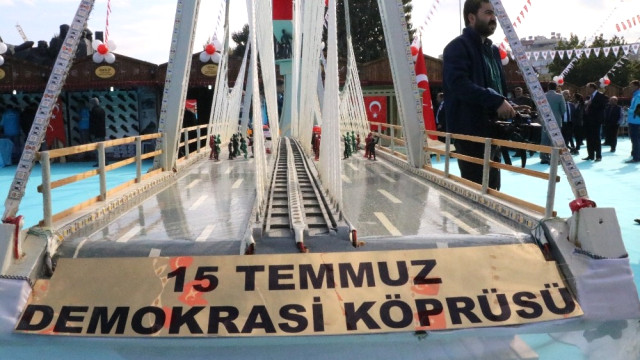 Miting Gibi Fuar Açılışı!