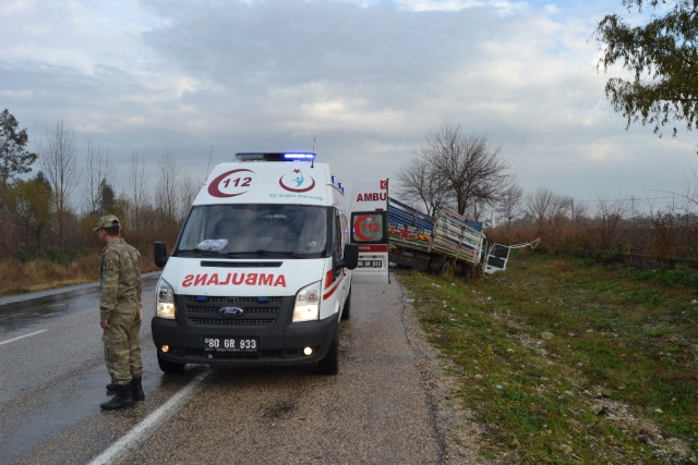 Osmaniye'de Trafik Kazası: 3 Ölü, 4 Yaralı.
