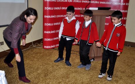 Osmaniyeli çocuklar, enerji kaynakları ve sürdürülebilirliği oyunlarla öğreniyor