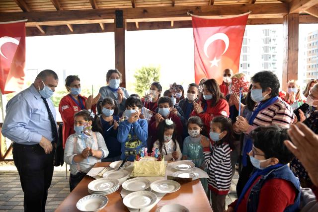 Otizmli çocuklar gönüllerince bir gün yaşadı