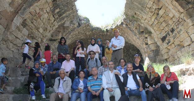 Şairler, Tarihi ve turistik yerleri gezdiler
