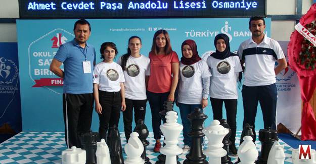 Satranç kız takımı Türkiye 5.’ncisi oldu  