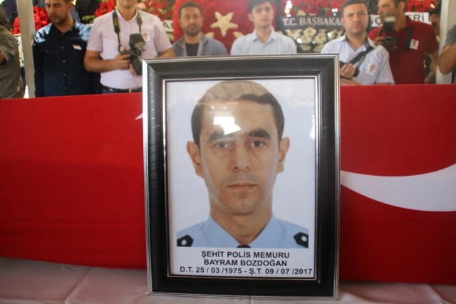 Şehit Polis Bayram Bozdoğan Son Yolculuğuna Uğurlandı