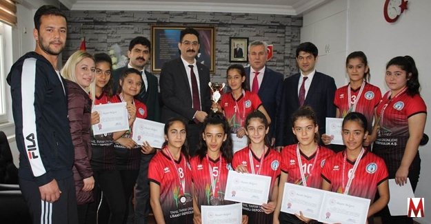 Sporculardan Kaymakama ziyaret