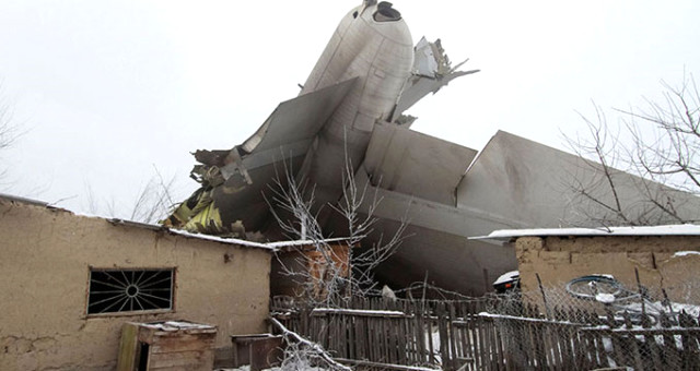Türk Kargo Uçağı Binaların Üzerine Düştü, Kırgızistan'da 1 Günlük Ulusal Yas İlan Edildi