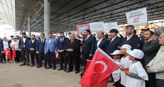 Türkiye Gençlik Vakfı, evet etkinliği düzenledi