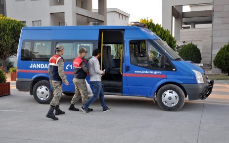 Uyuşturucu ile yakalanan 4 kişiden 3'ü tutuklandı