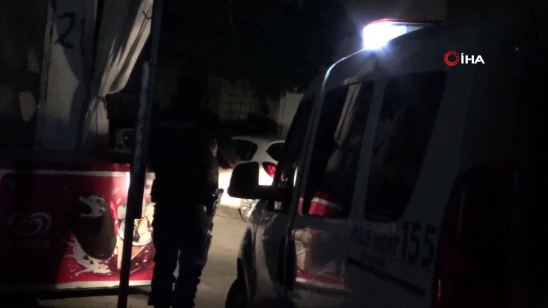Pompalı Tüfekle Ateş Eden Zanlıyı Polis 'Kola' ile İkna Etti