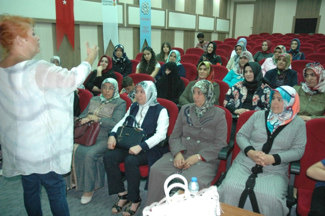 Yrd. Doç. Dr. Karahalil: